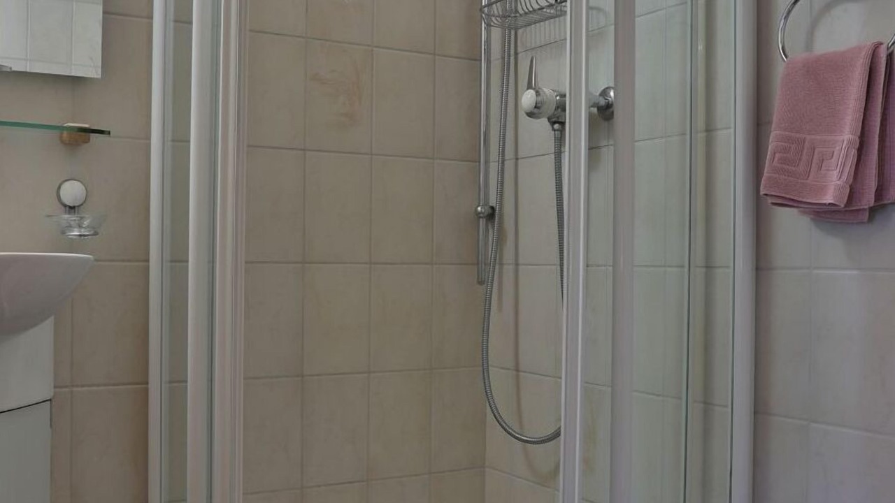 Photo of Bathroom in Ascharina