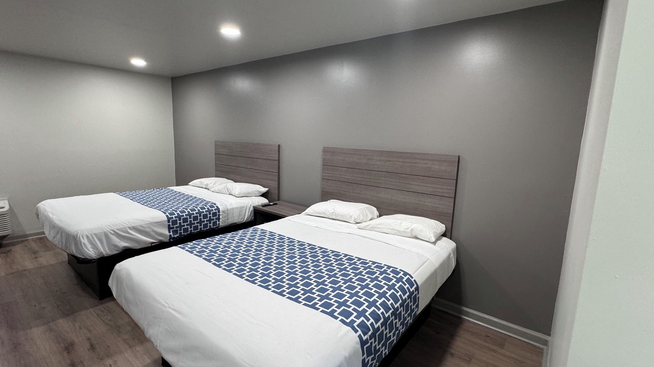 Photo of Bedroom in Lawrenceburg