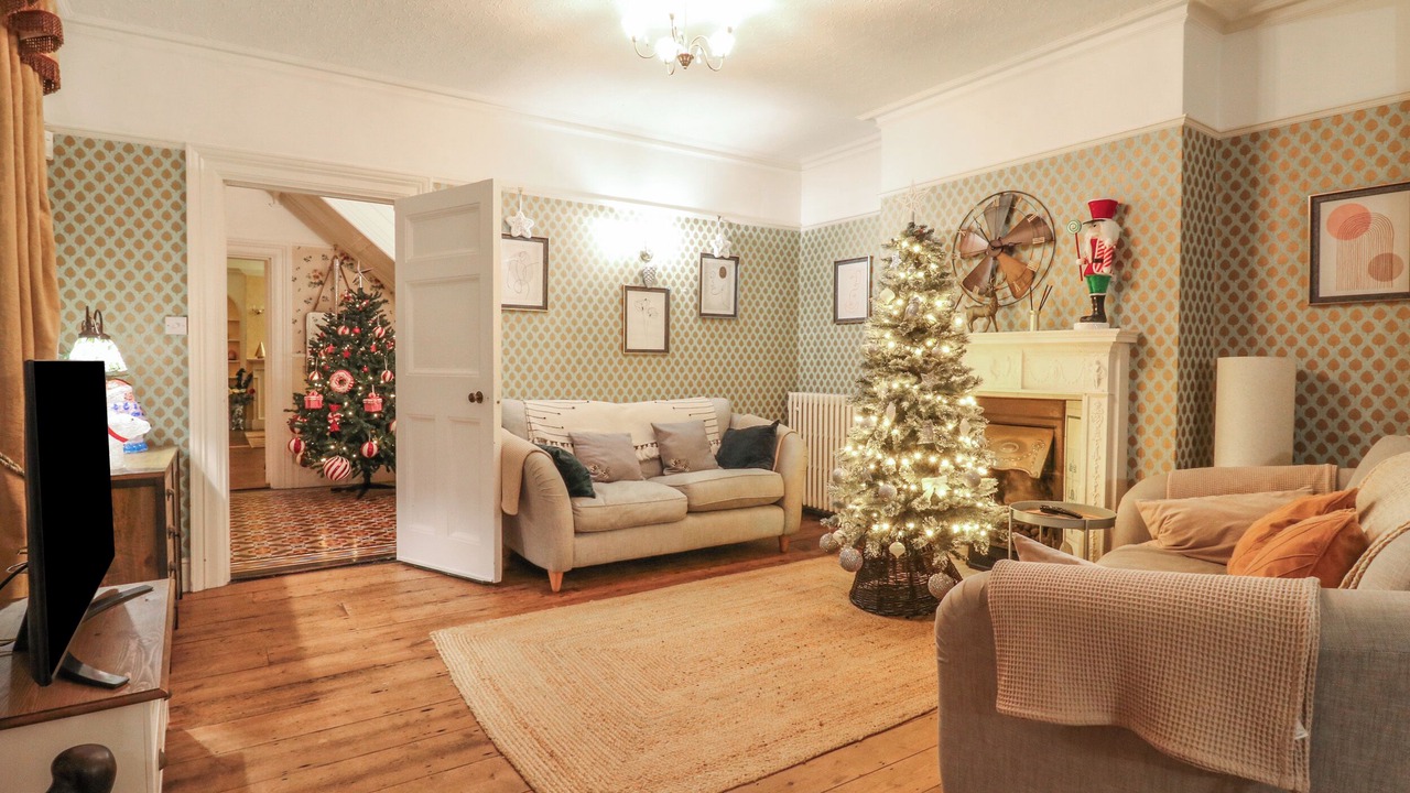 Photo of Livingroom in East Hanningfield