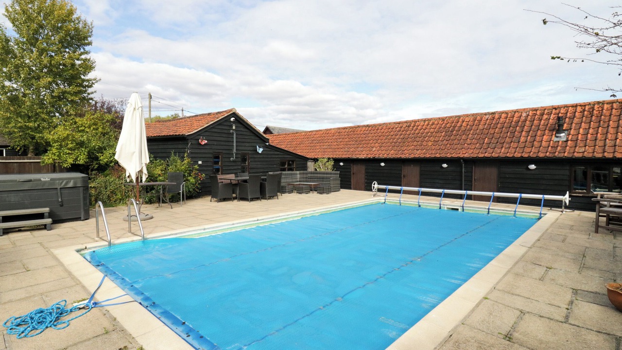 Photo of Patio Balcony in East Hanningfield