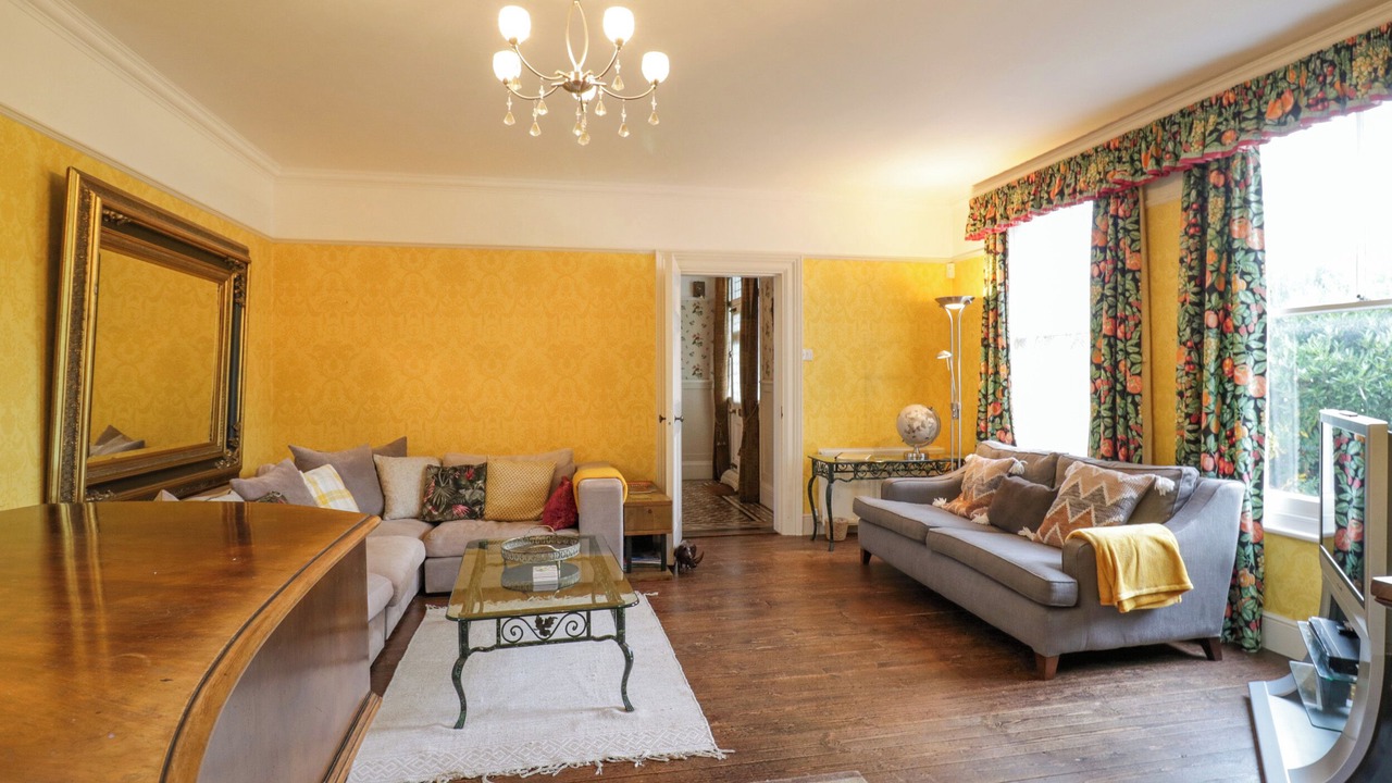 Photo of Livingroom in East Hanningfield