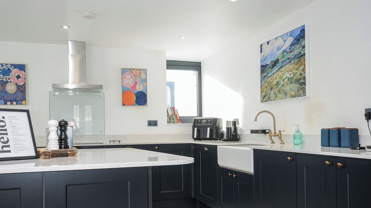 Photo of Others in Appledore