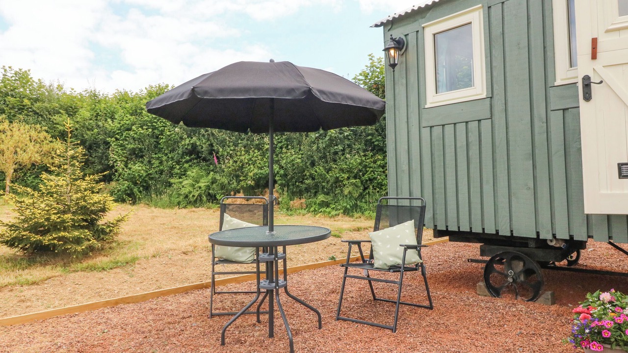 Photo of Outdoor in Brayford