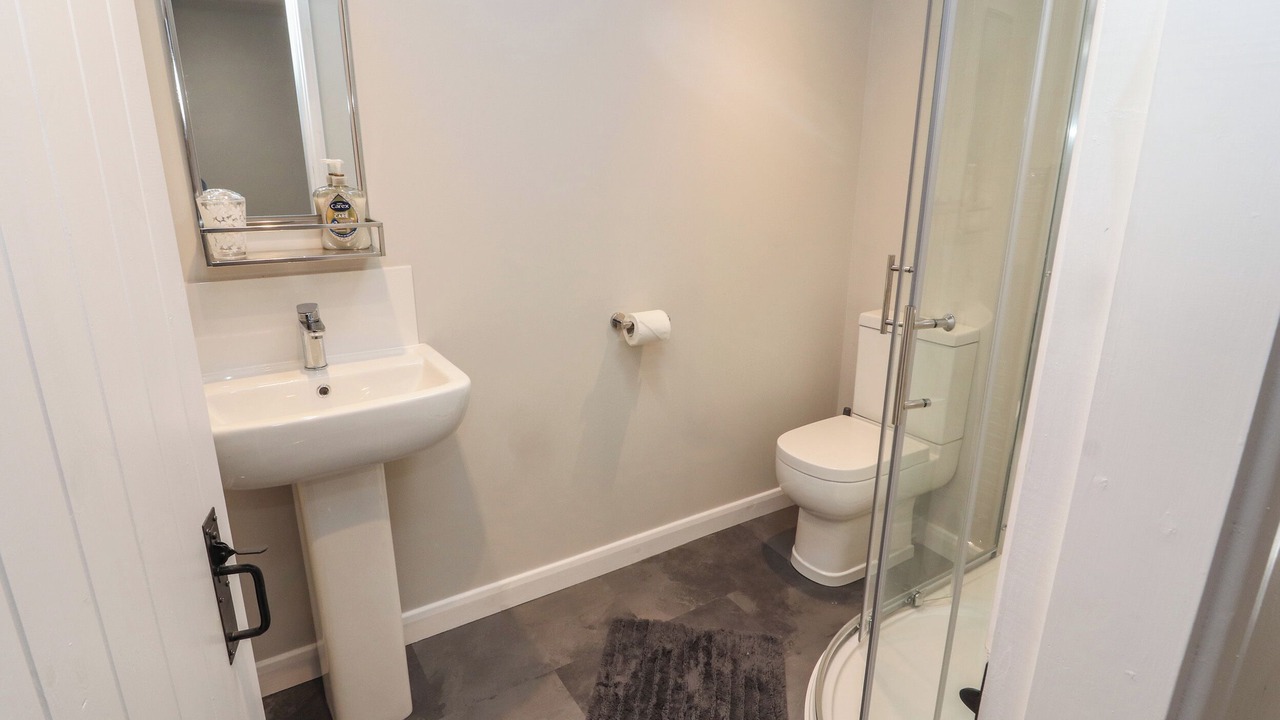 Photo of Others in Warton