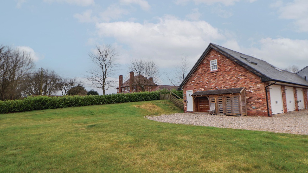 Photo of Outdoor in Cheshire West and Chester