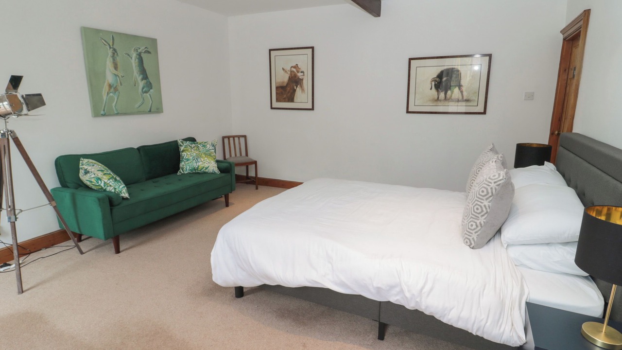 Photo of Others in Ford