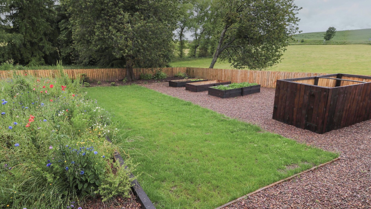 Photo of Outdoor in Ford