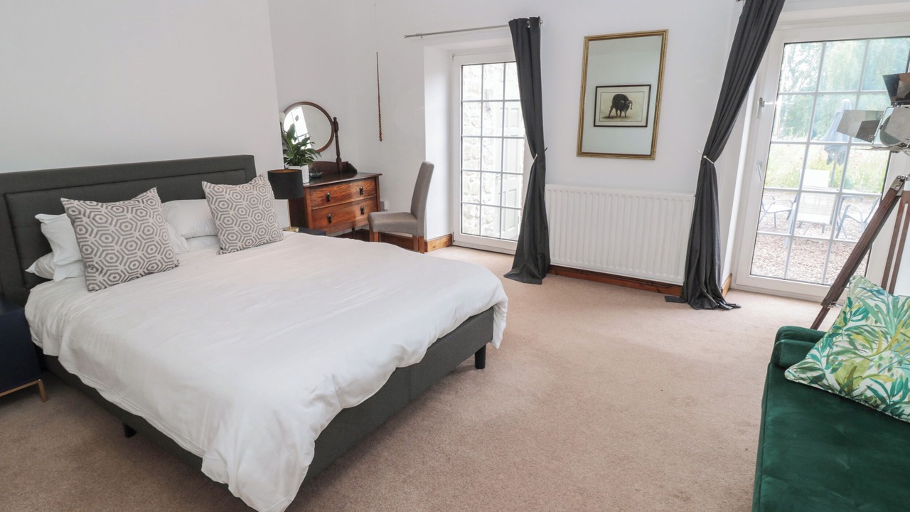 Photo of Others in Ford