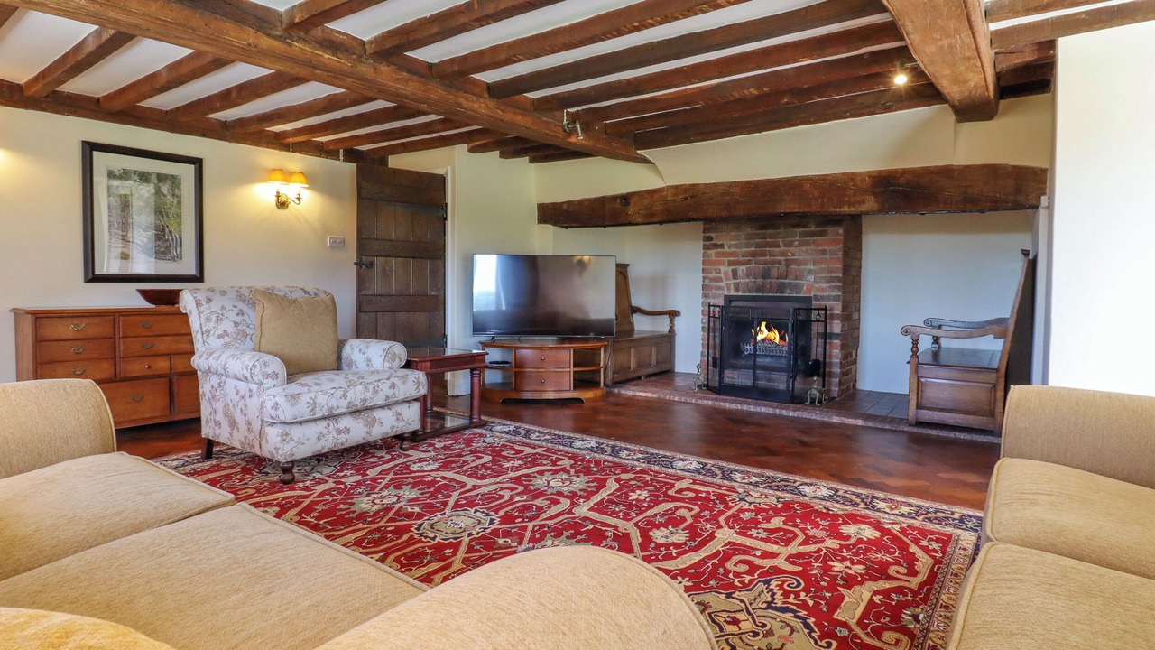 Photo of Livingroom in Ewhurst Green