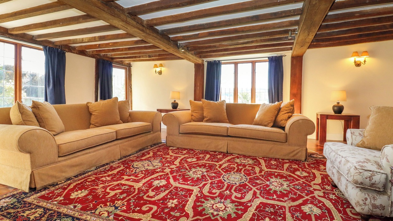 Photo of Livingroom in Ewhurst Green