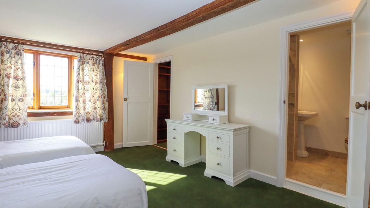 Photo of Others in Ewhurst Green