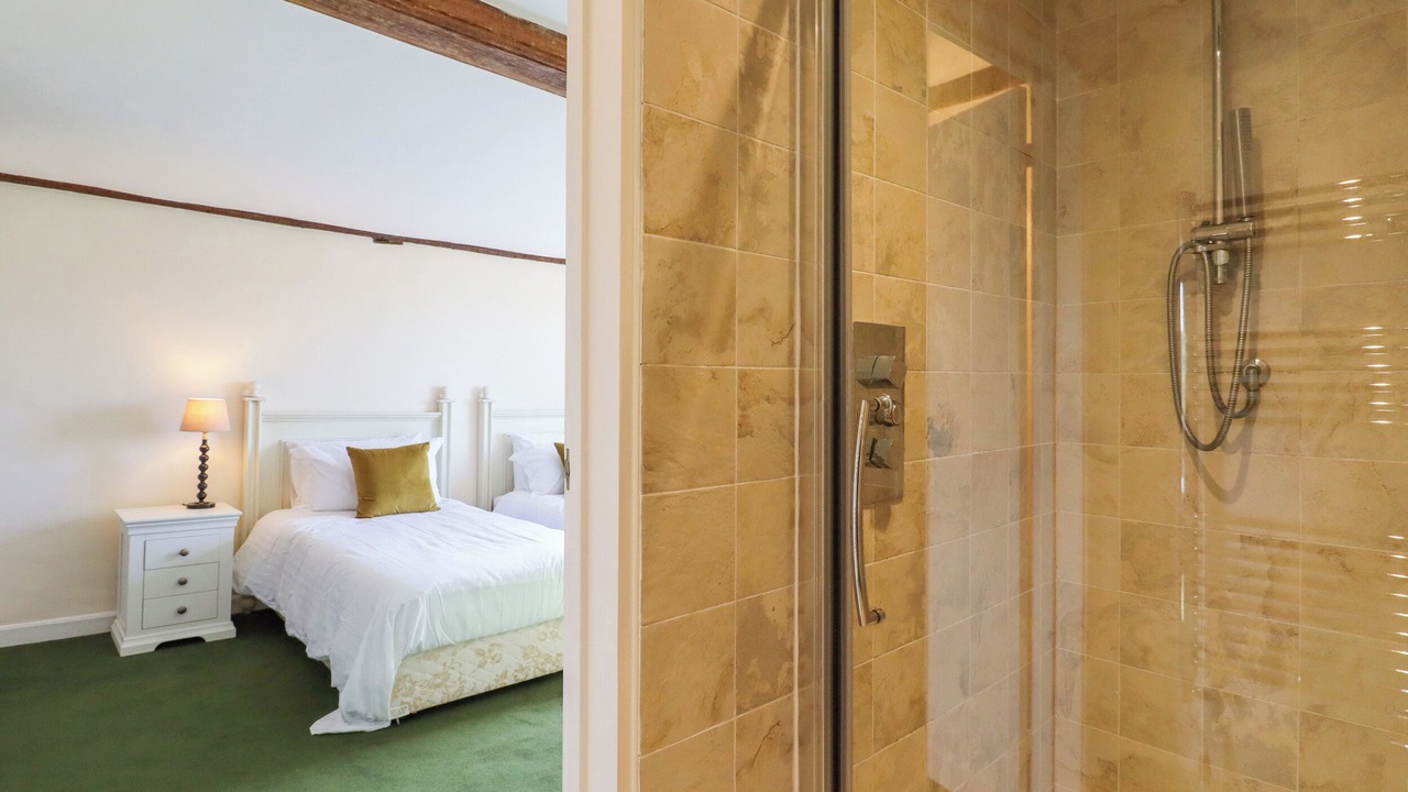 Photo of Others in Ewhurst Green