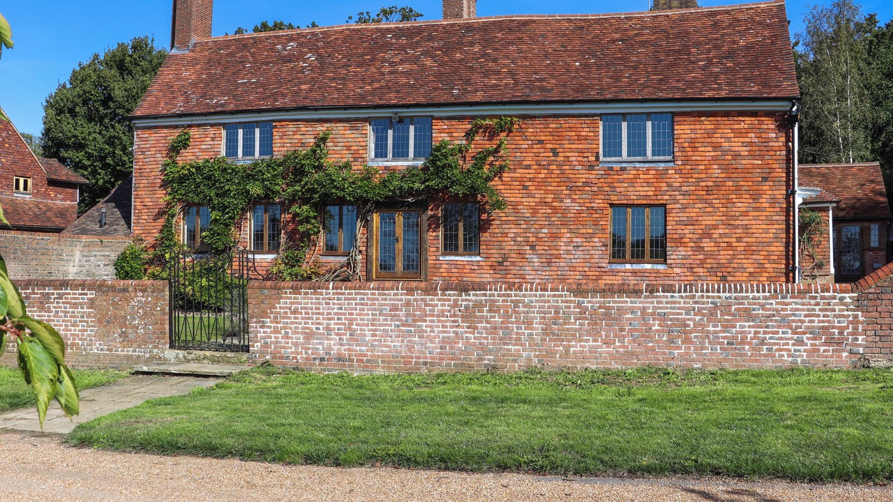 Photo of Outdoor in Ewhurst Green