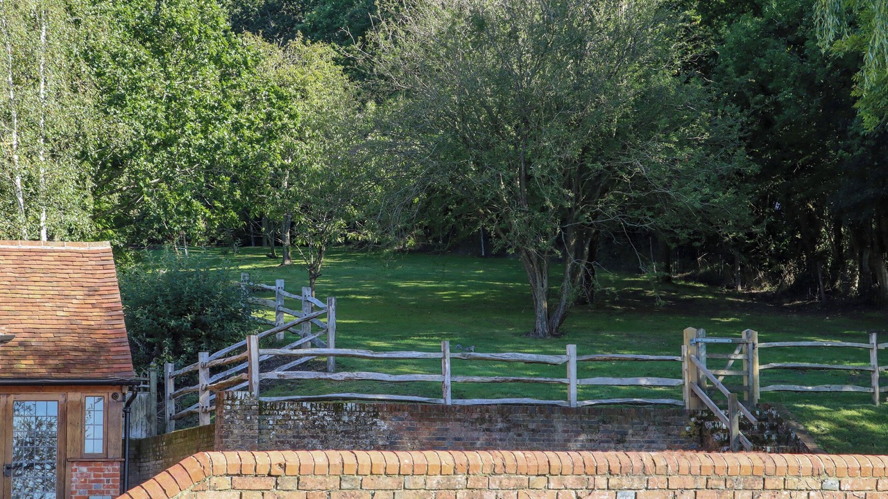 Photo of Outdoor in Ewhurst Green