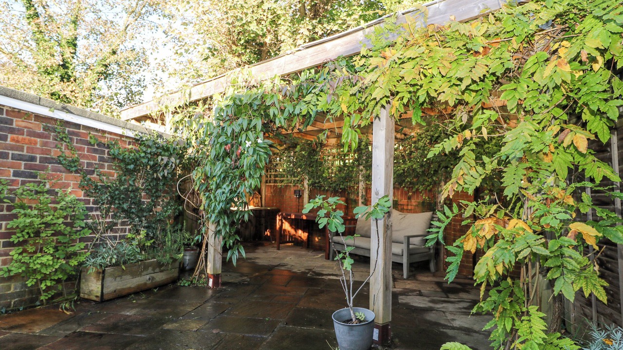 Photo of Patio Balcony in Arundel