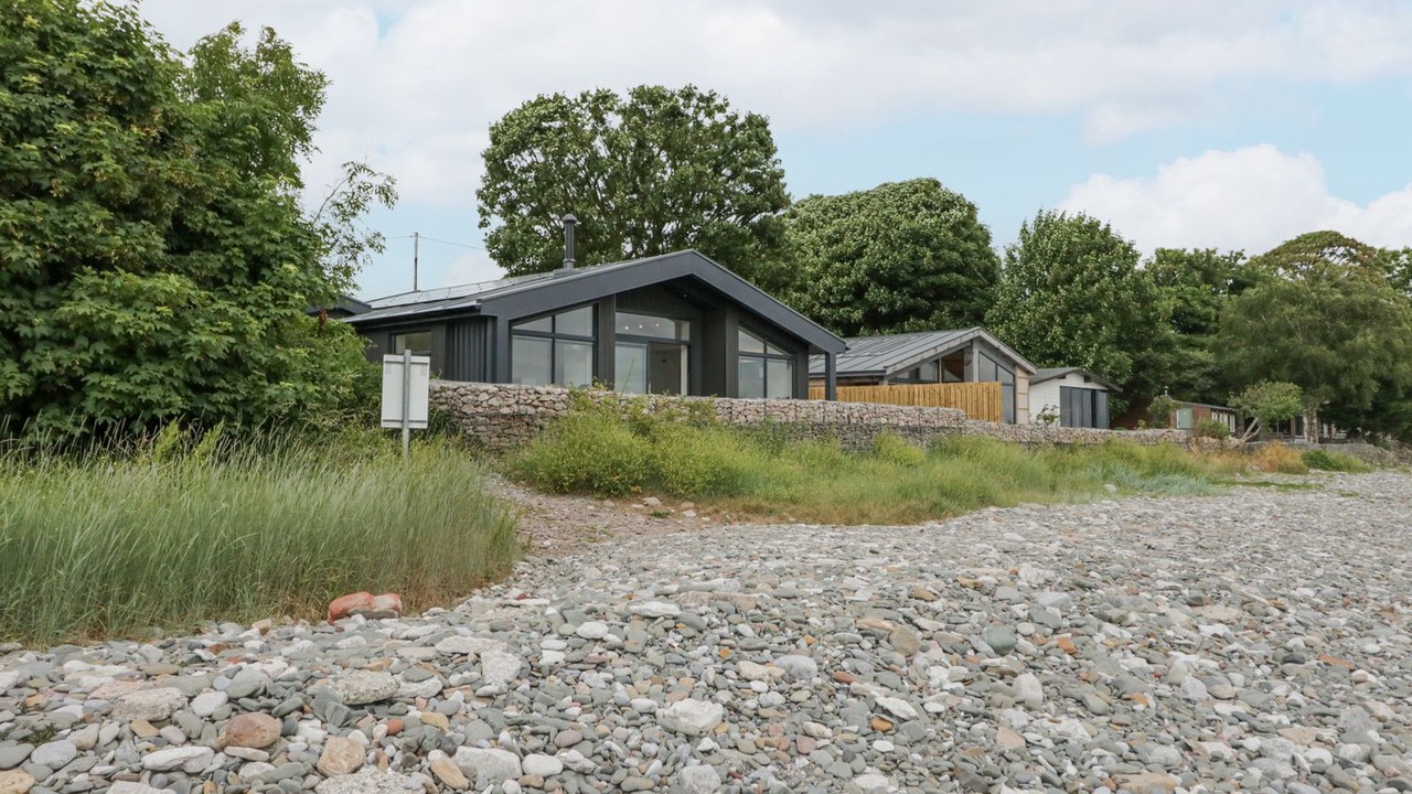 Photo of Outdoor in Baycliff