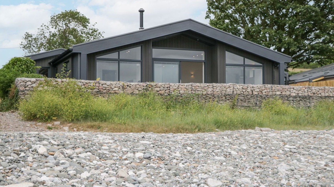 Photo of Outdoor in Baycliff