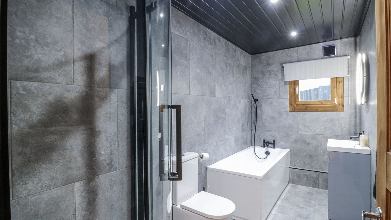 Photo of Bathroom in South Luffenham