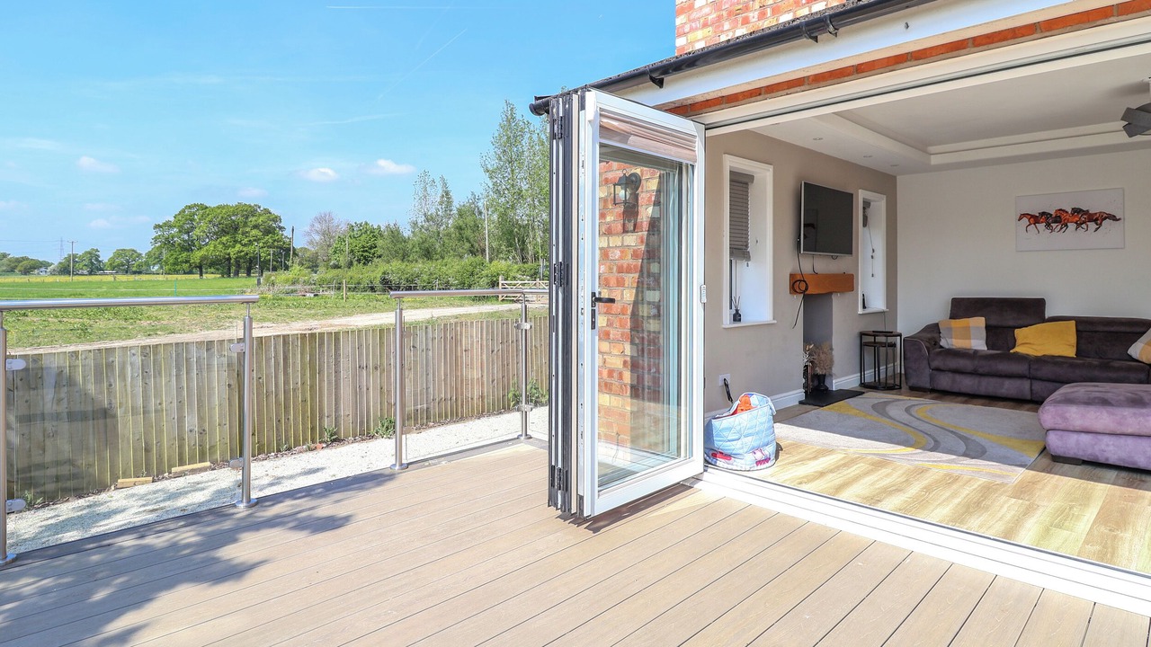 Photo of Patio Balcony in Warmingham