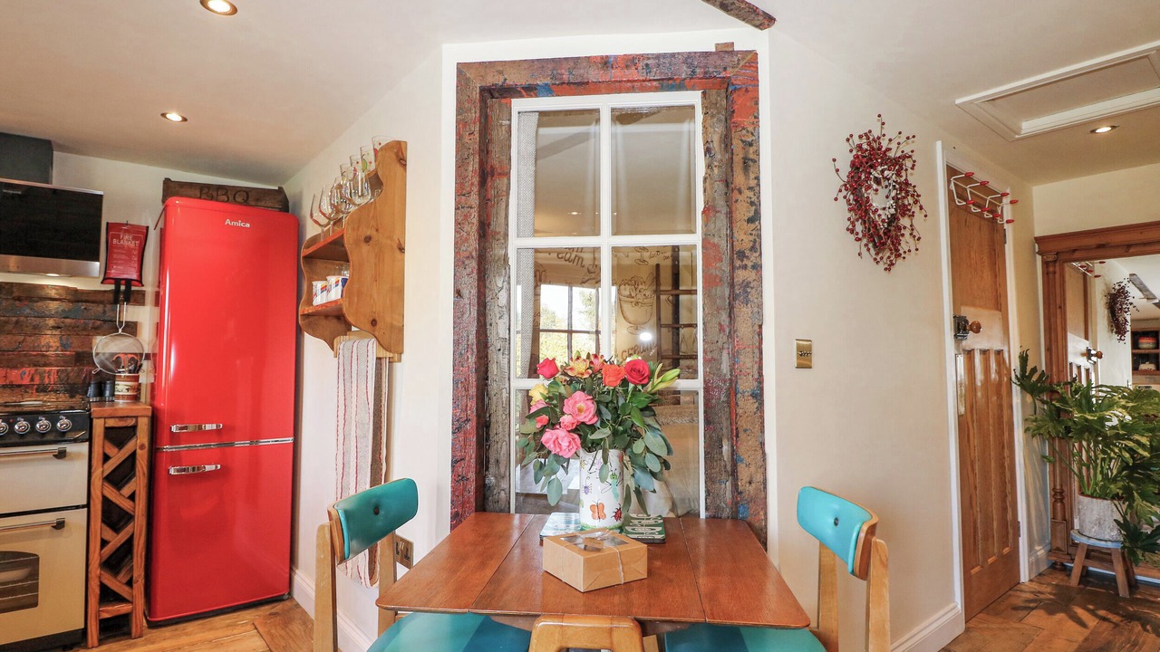 Photo of Others in Dunbridge