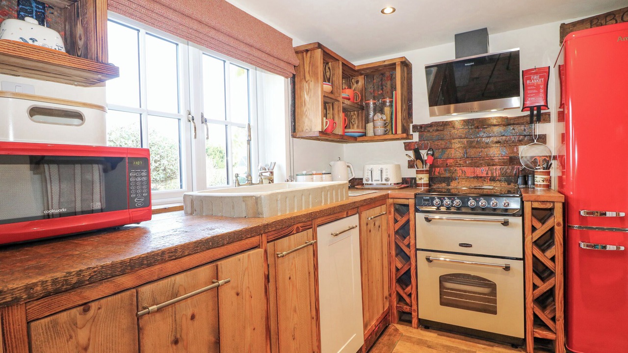 Photo of Others in Dunbridge