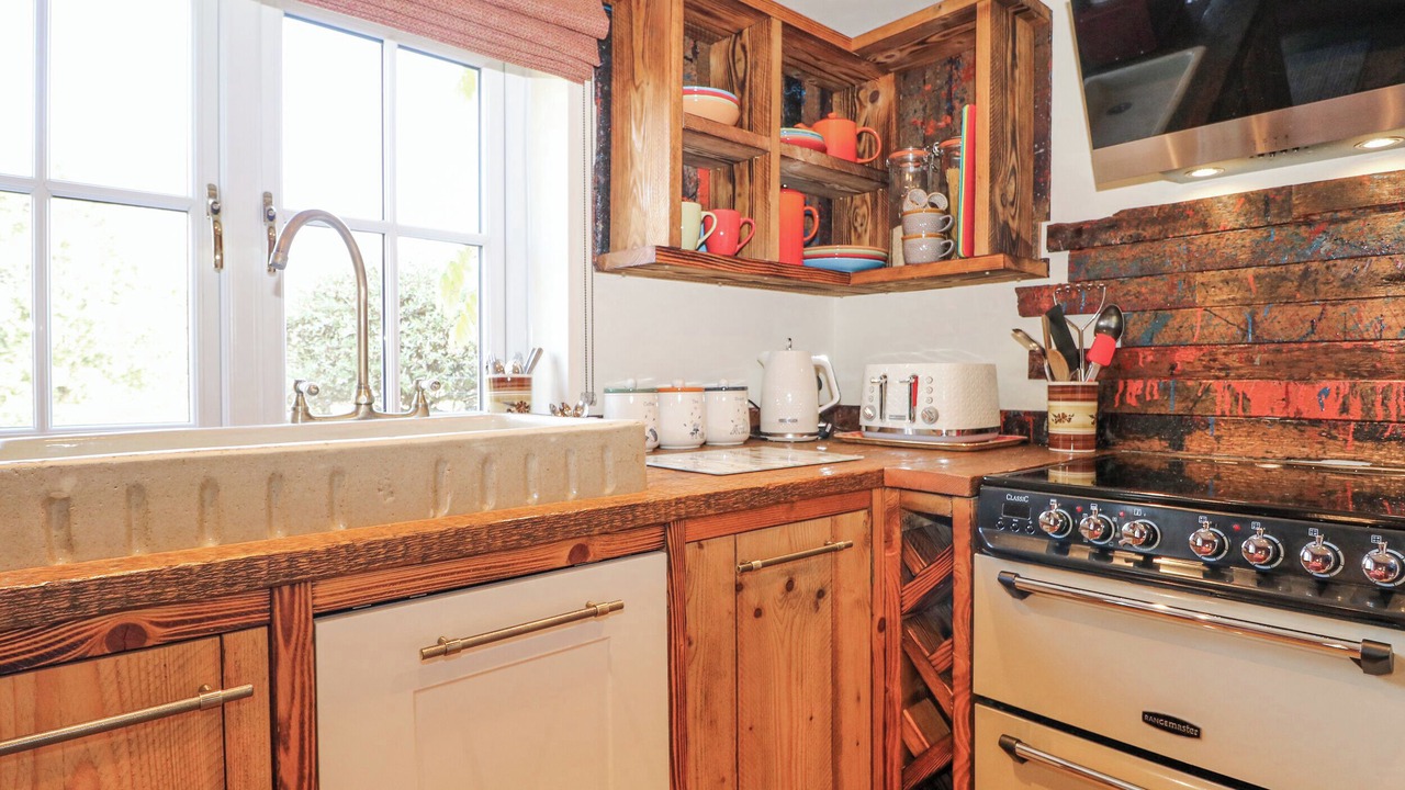 Photo of Others in Dunbridge