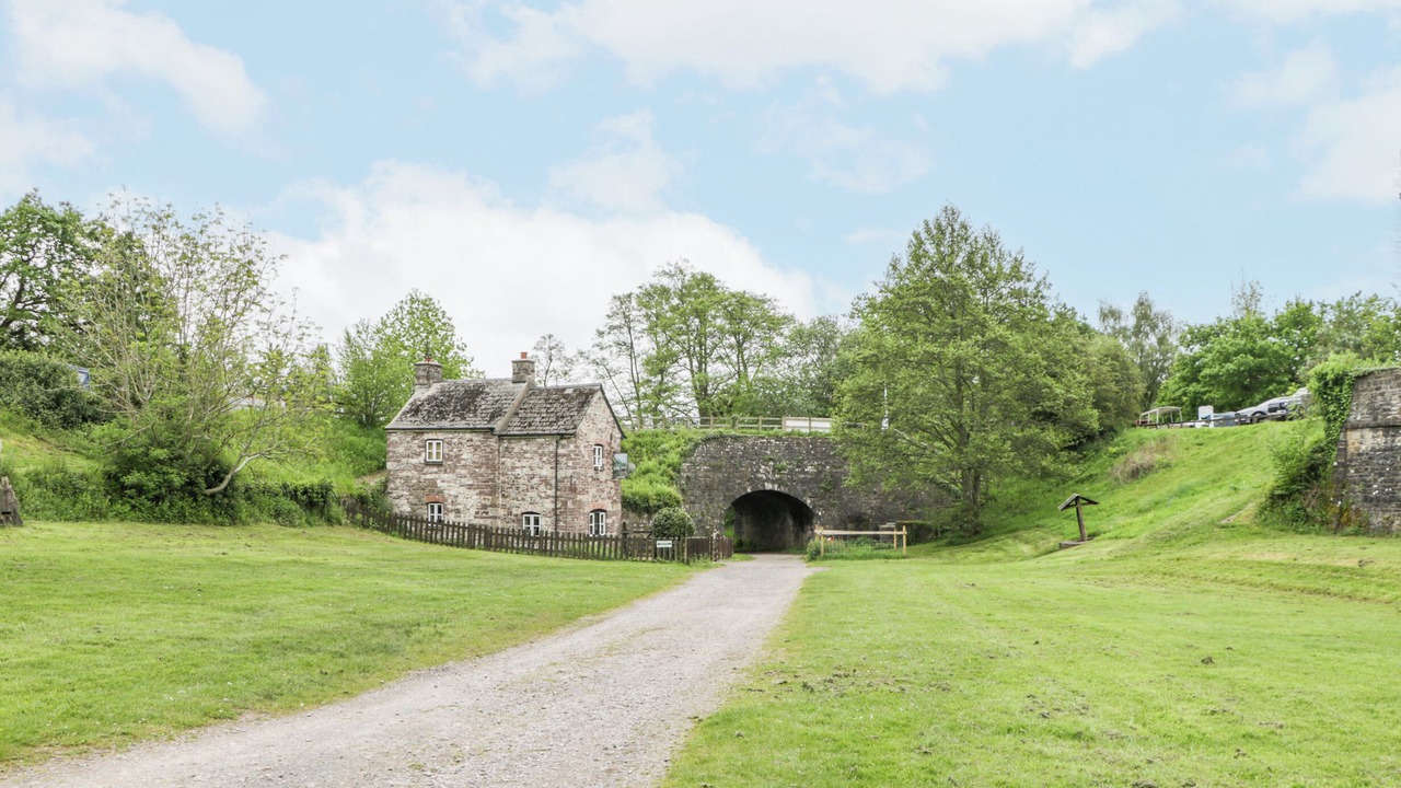 Photo of Outdoor in Llanvair Kilgeddin