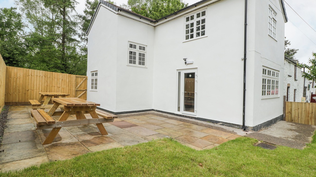 Photo of Outdoor in Llanvair Kilgeddin