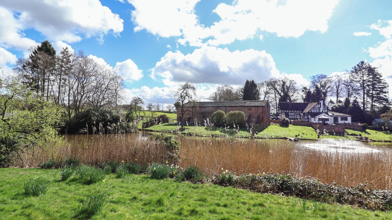 Photo of Outdoor in Macclesfield