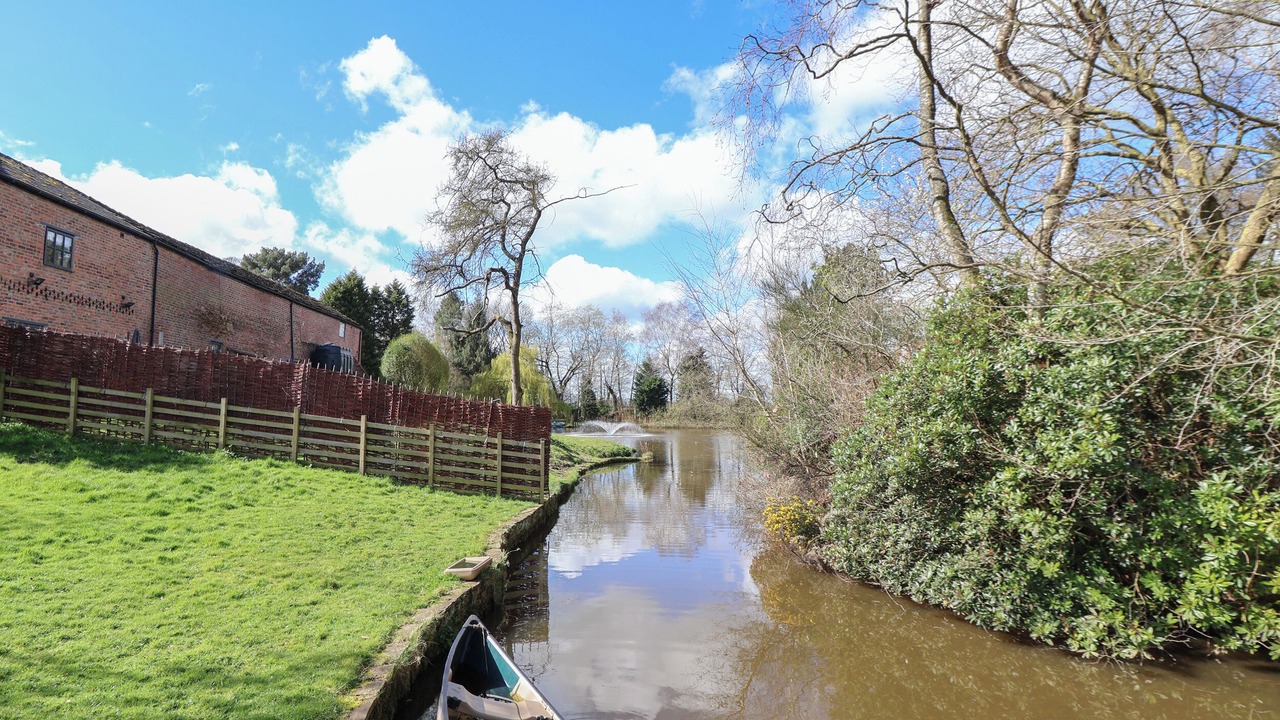 Photo of Others in Macclesfield