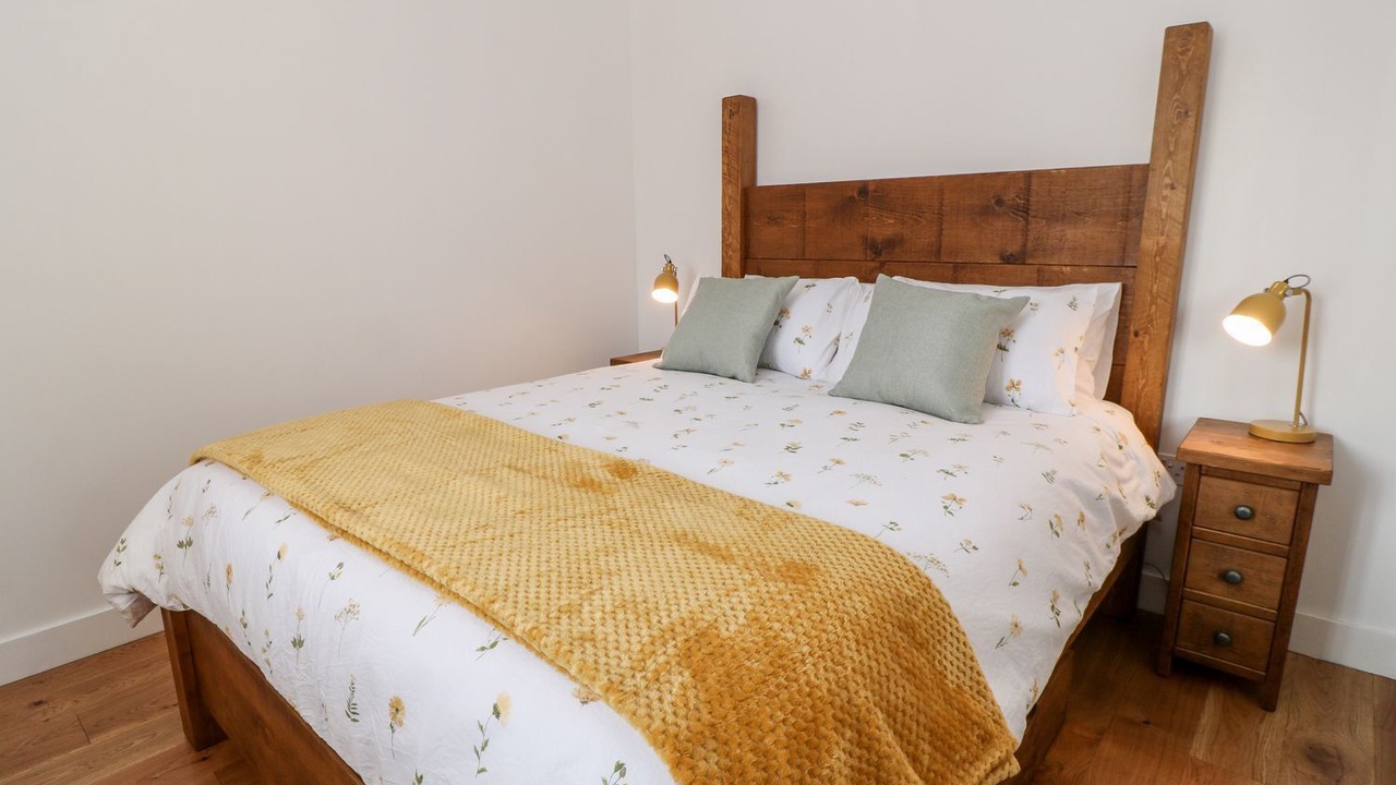 Photo of Others in Saltash