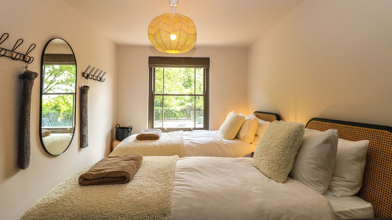 Photo of Others in Hopton