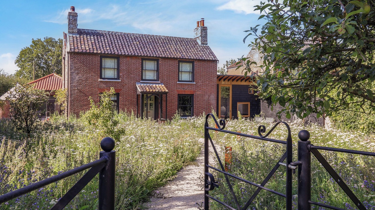 Photo of Outdoor in Hopton