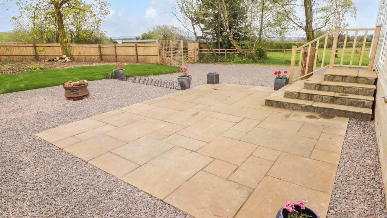 Photo of Patio Balcony in Pontypool