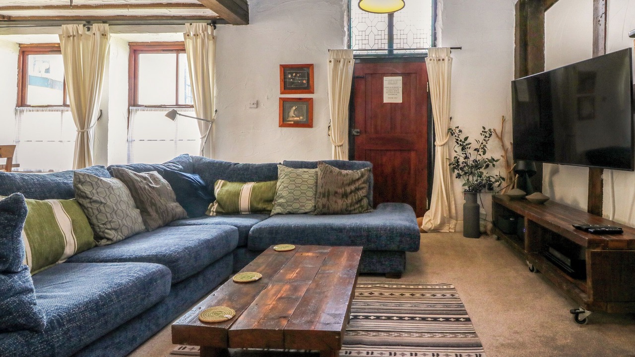 Photo of Livingroom in Lynton