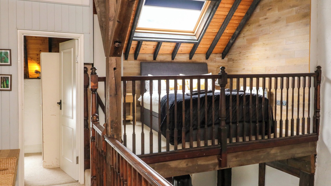 Photo of Others in Lynton