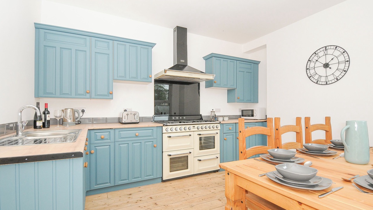 Photo of Others in Looe