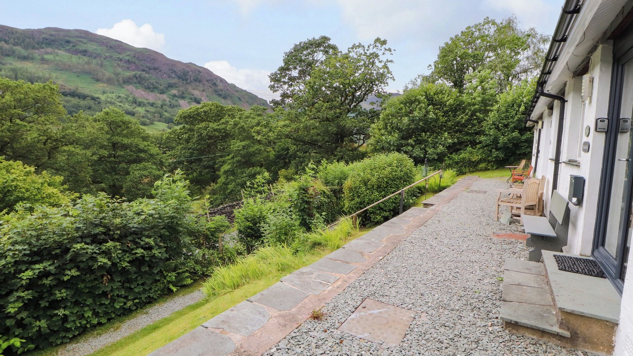 Photo of Patio Balcony in Chapel Stile