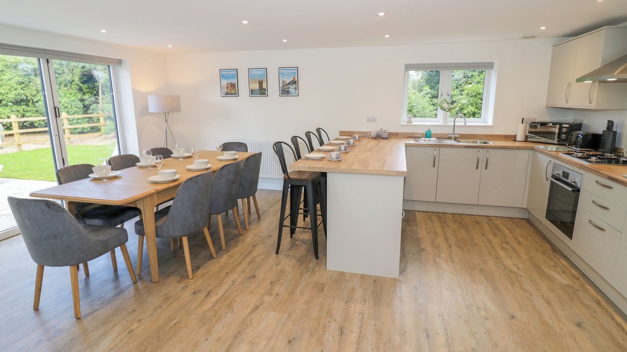 Photo of Others in Cow Honeybourne