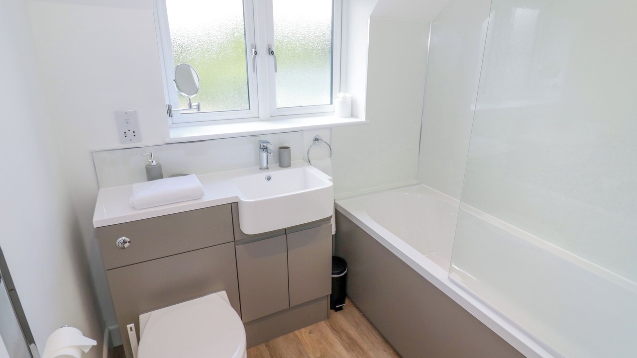 Photo of Others in Cow Honeybourne