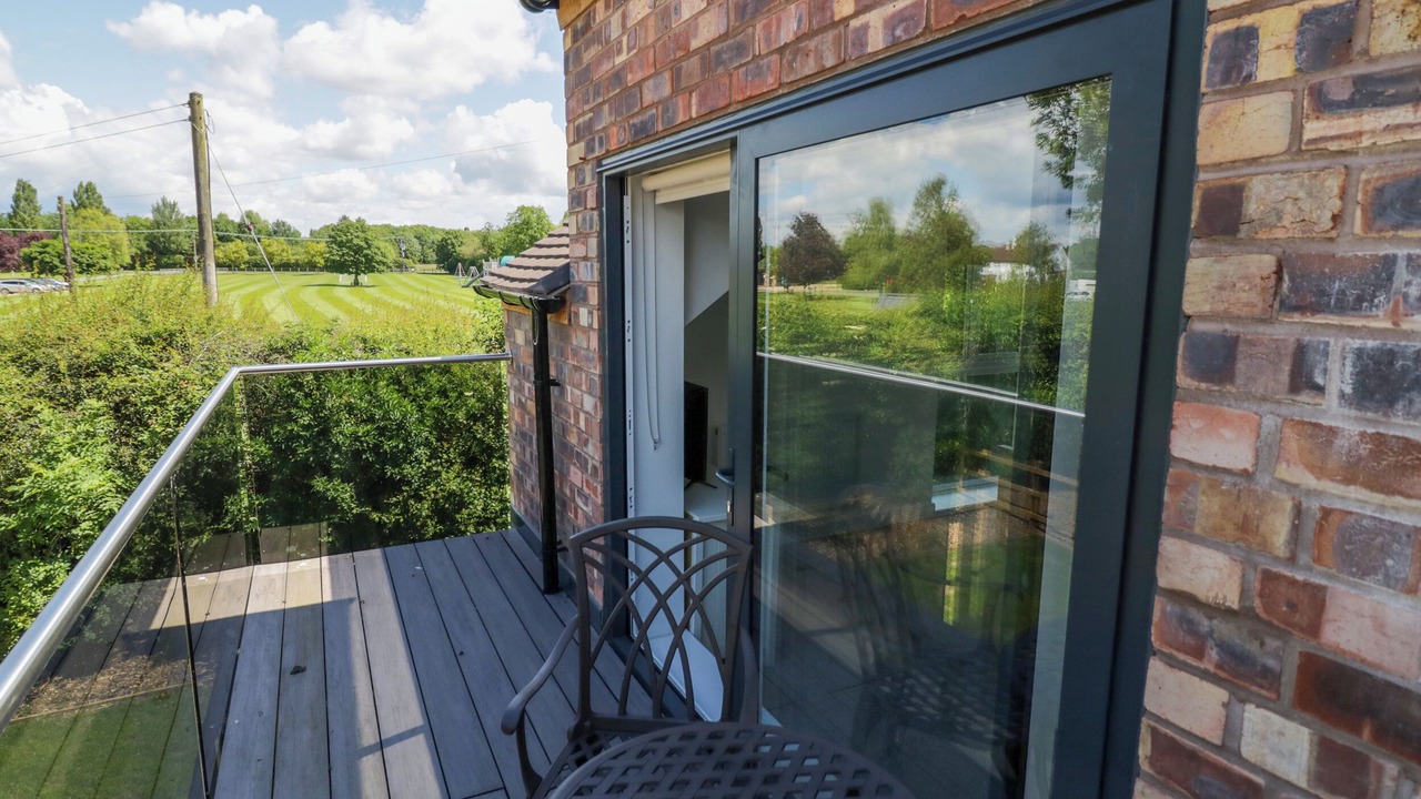Photo of Patio Balcony in Cow Honeybourne