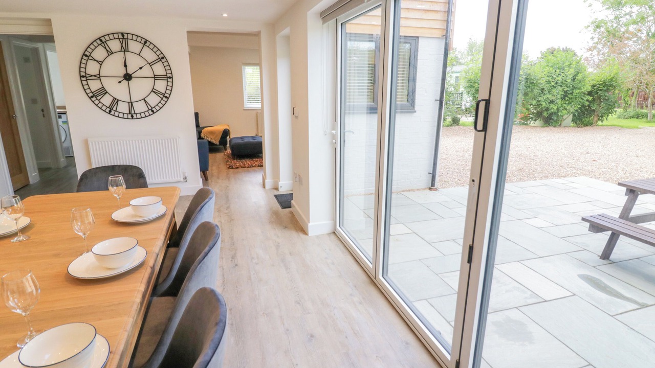 Photo of Others in Cow Honeybourne