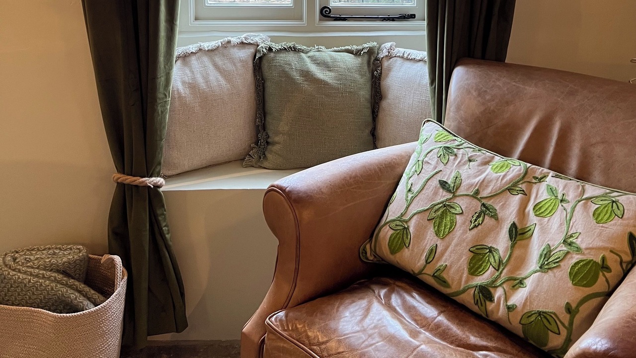 Photo of Livingroom in Chedworth