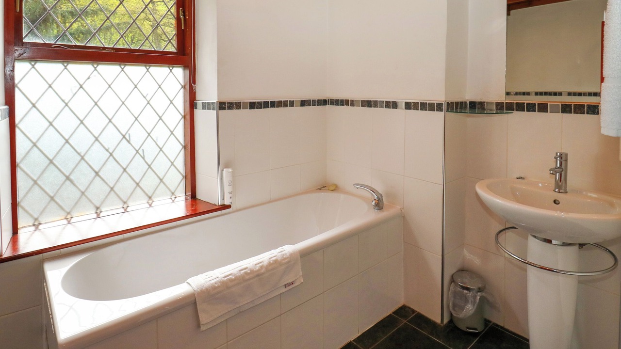 Photo of Others in Hoylandswaine