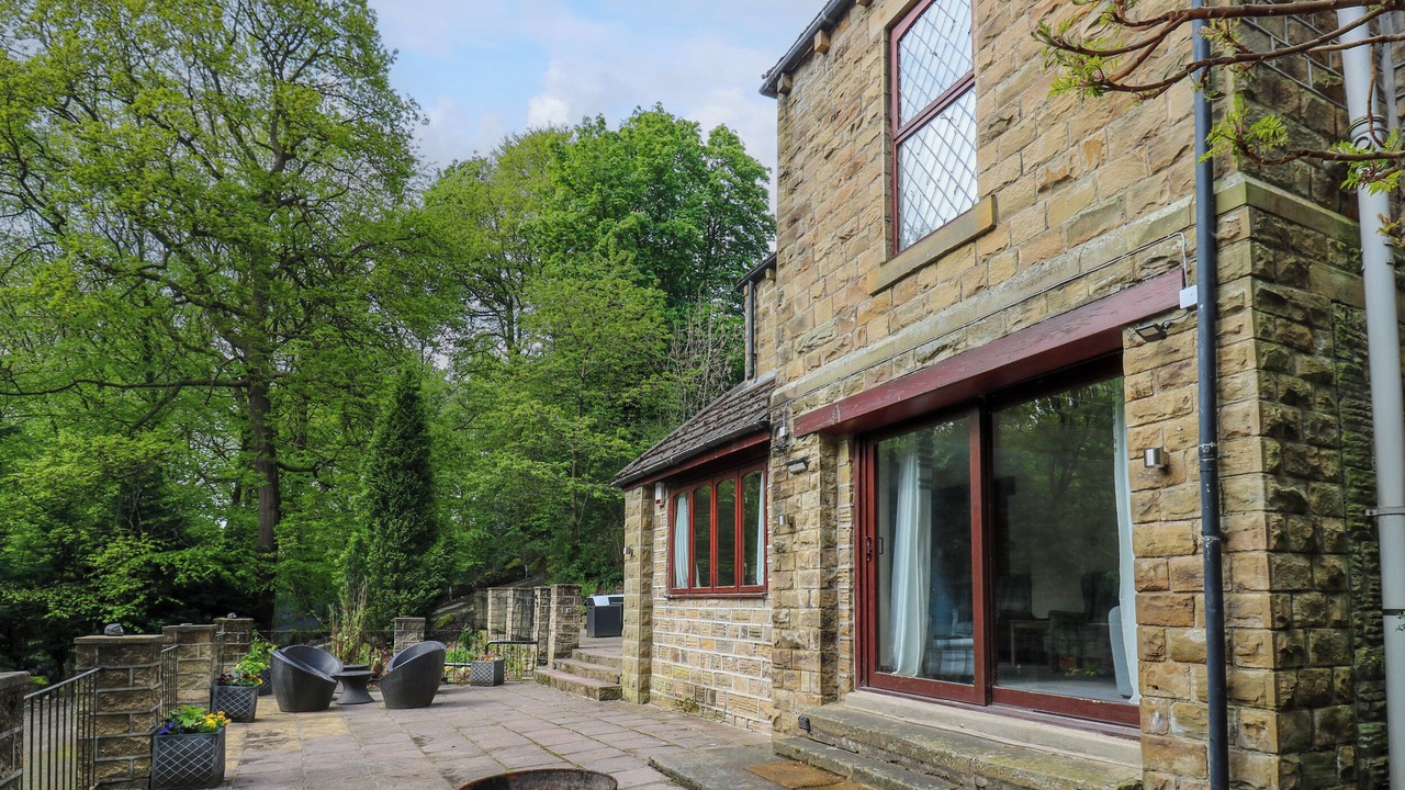 Photo of Patio Balcony in Hoylandswaine