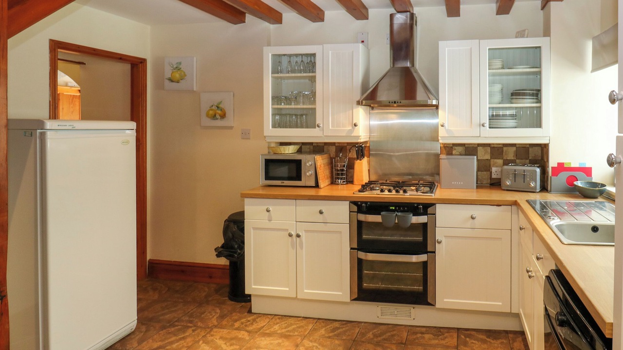 Photo of Others in Hoylandswaine