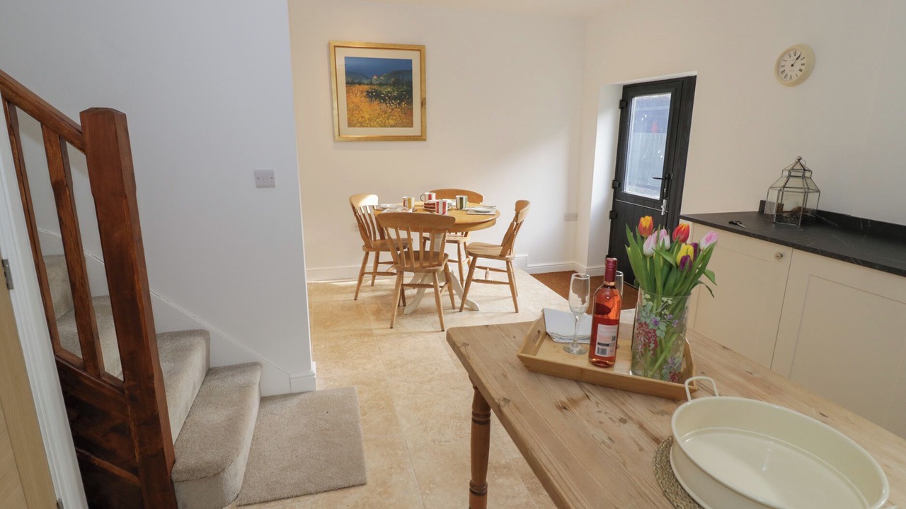 Photo of Others in Hellidon