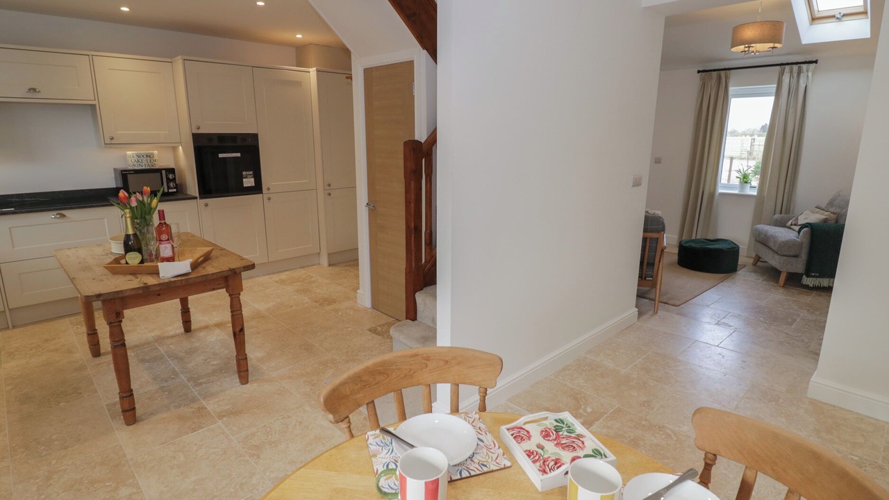 Photo of Others in Hellidon