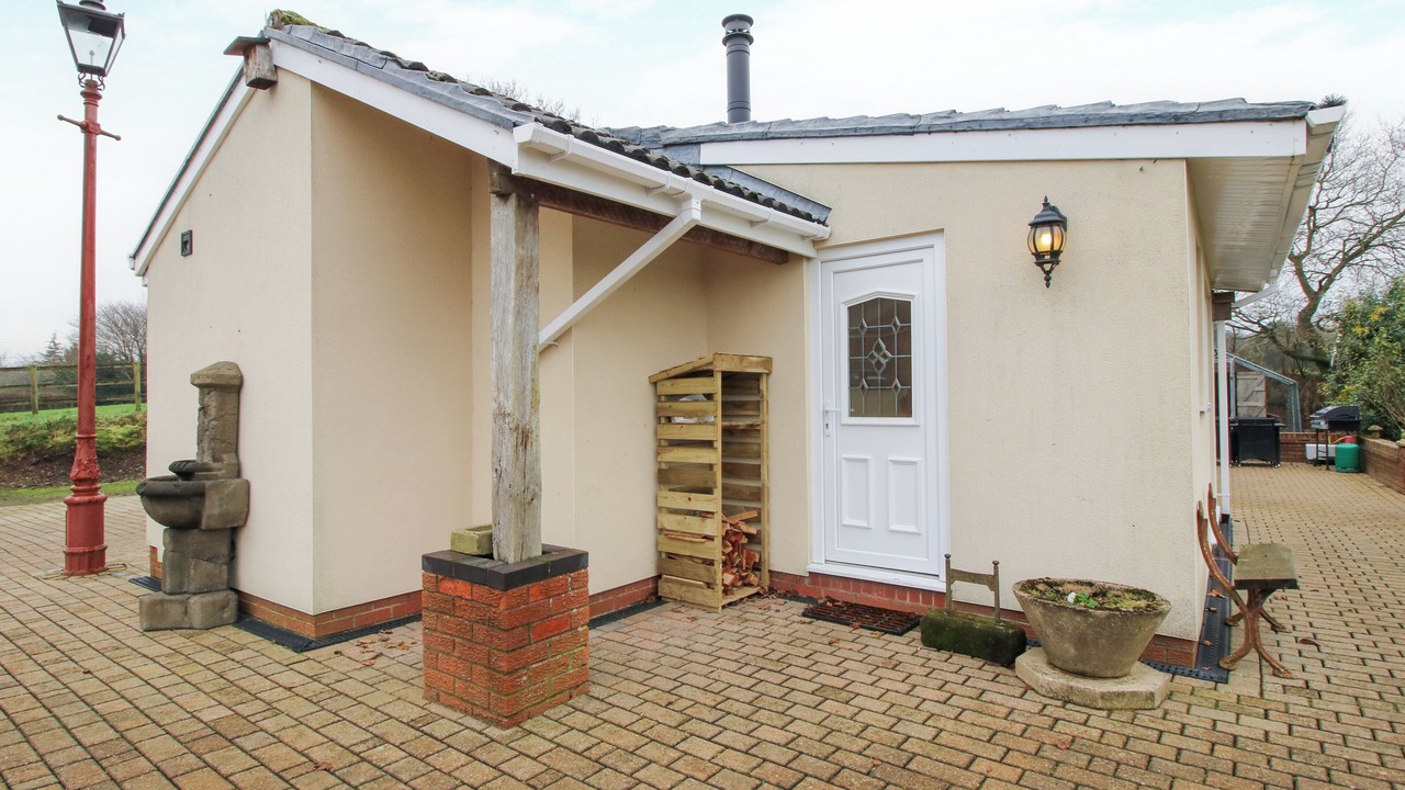 Photo of Outdoor in Sugnall