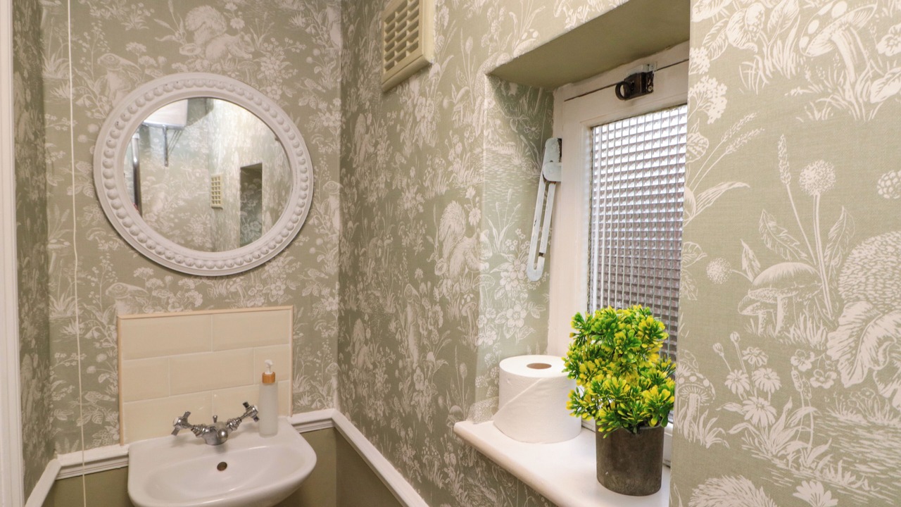 Photo of Others in Shipton